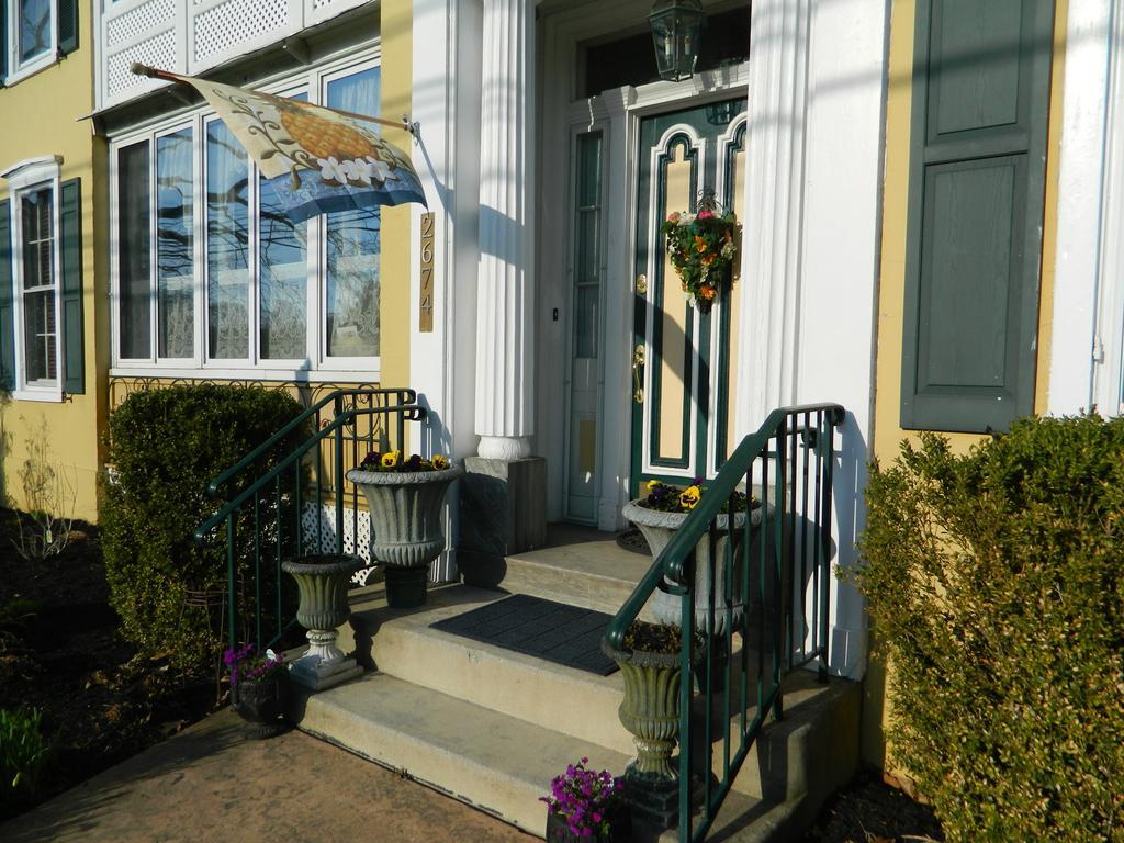Ej Bowman House 2*